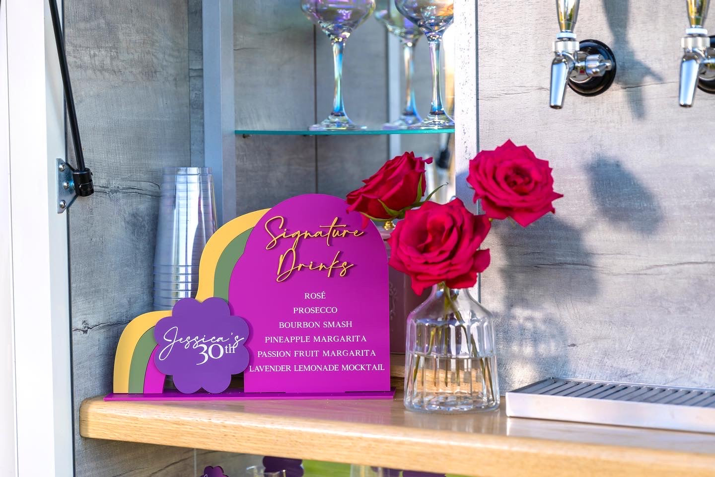 WAVE SIGNATURE DRINK SIGN